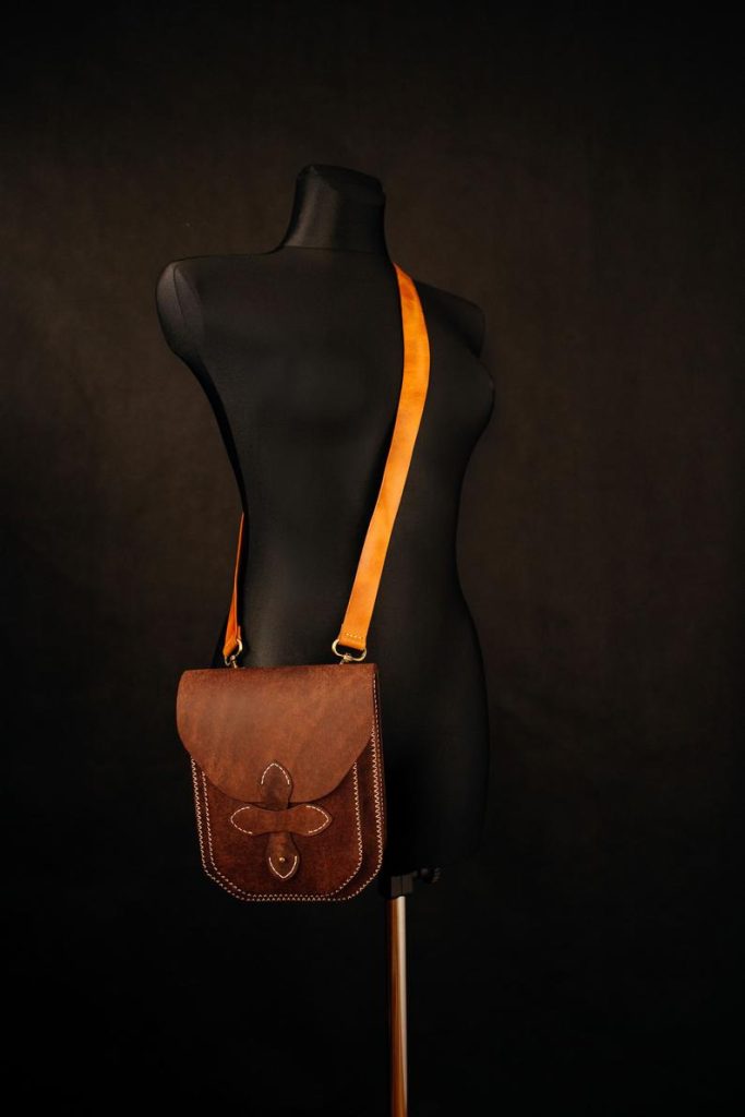 图片[1]-手工皮具图纸 挎包mg003-皮艺果手工皮具图纸