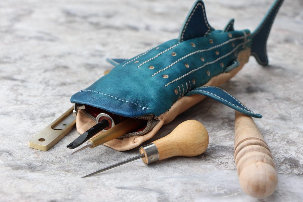 图片[1]-手工皮具图纸 鲸鱼笔袋tp005-皮艺果手工皮具图纸