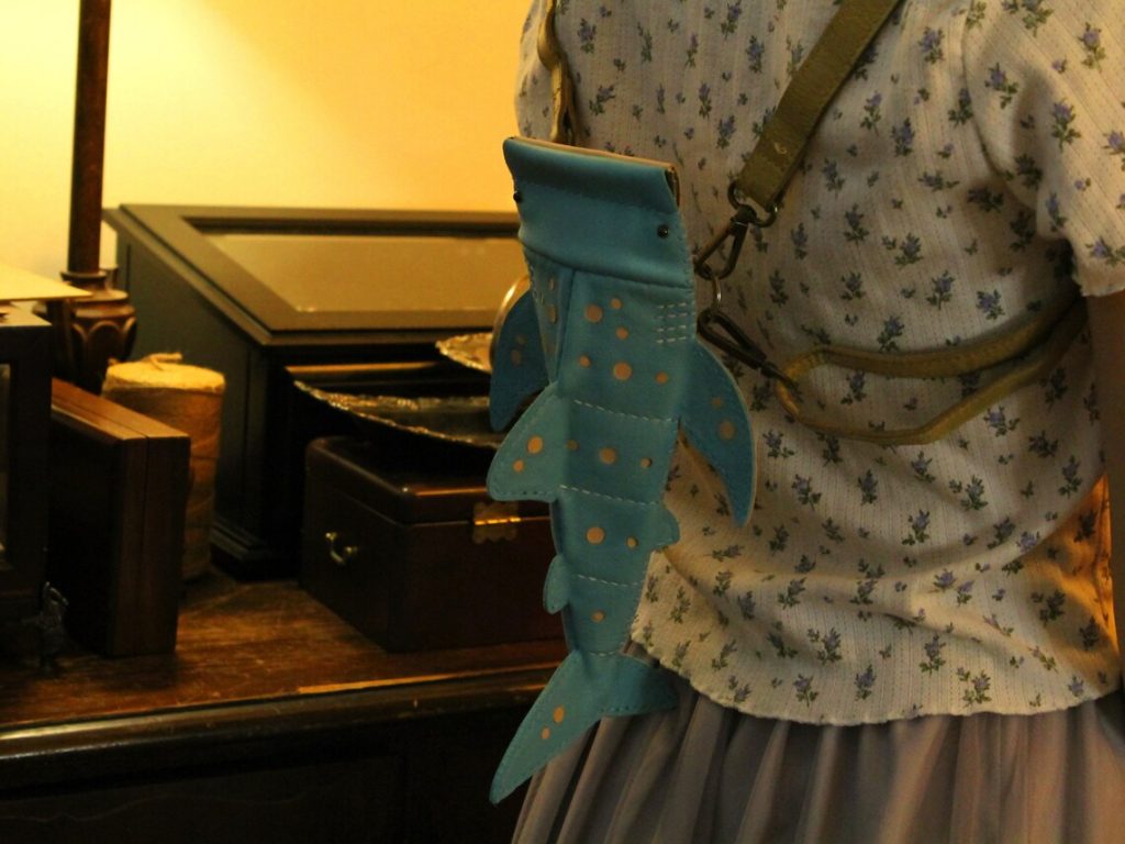 图片[1]-手工皮具图纸 鲨鱼手机包tp021-皮艺果手工皮具图纸