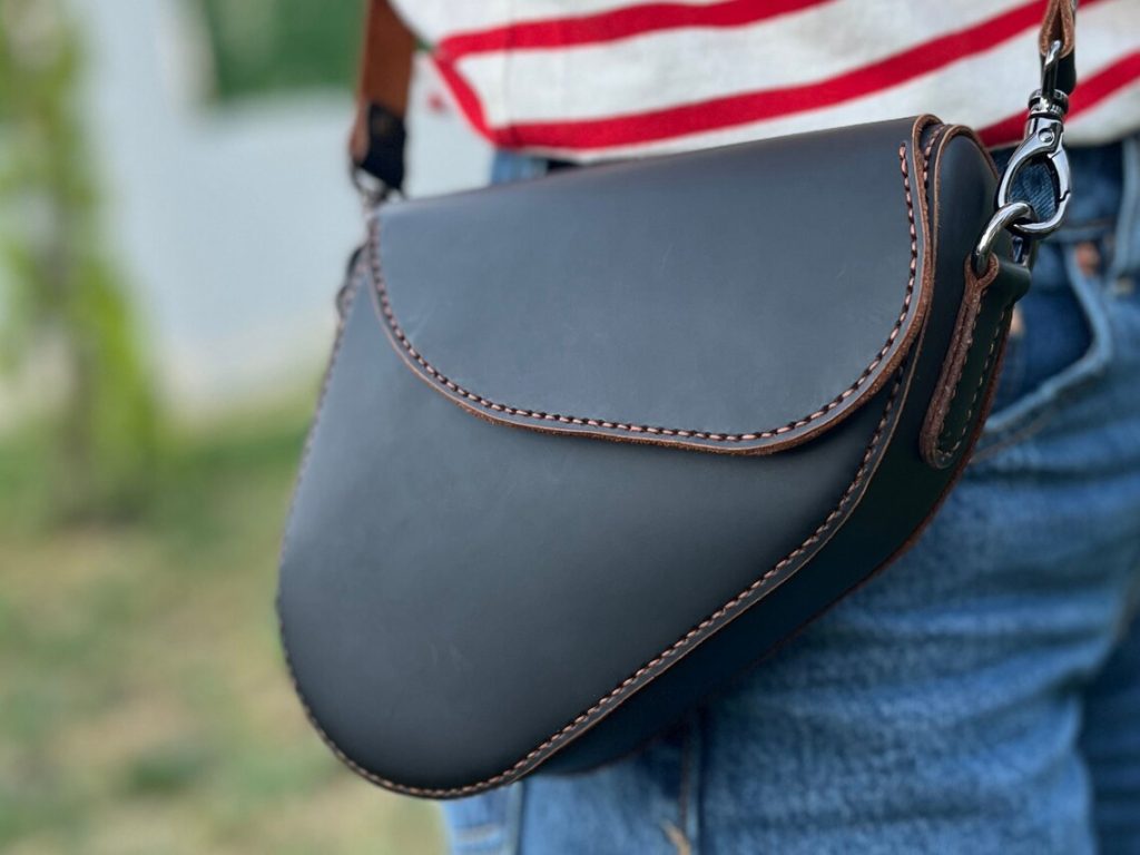 图片[1]-手工皮具图纸 小挎包vi001-皮艺果手工皮具图纸