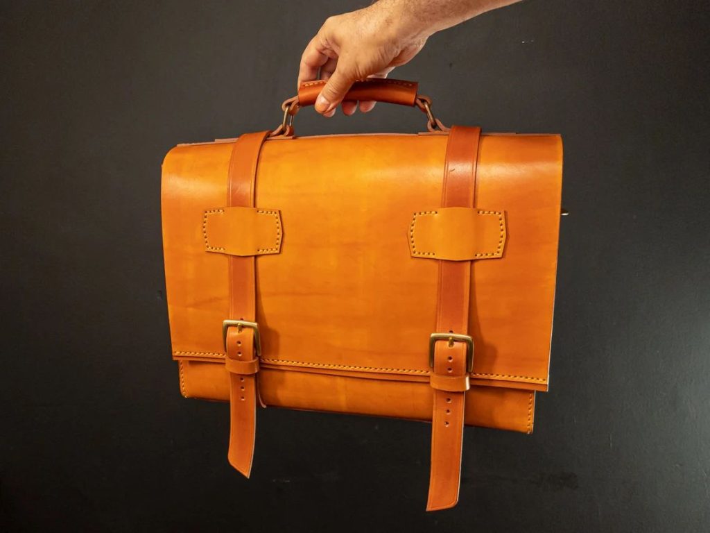 图片[1]-手工皮具图纸 邮差包vp072-皮艺果手工皮具图纸