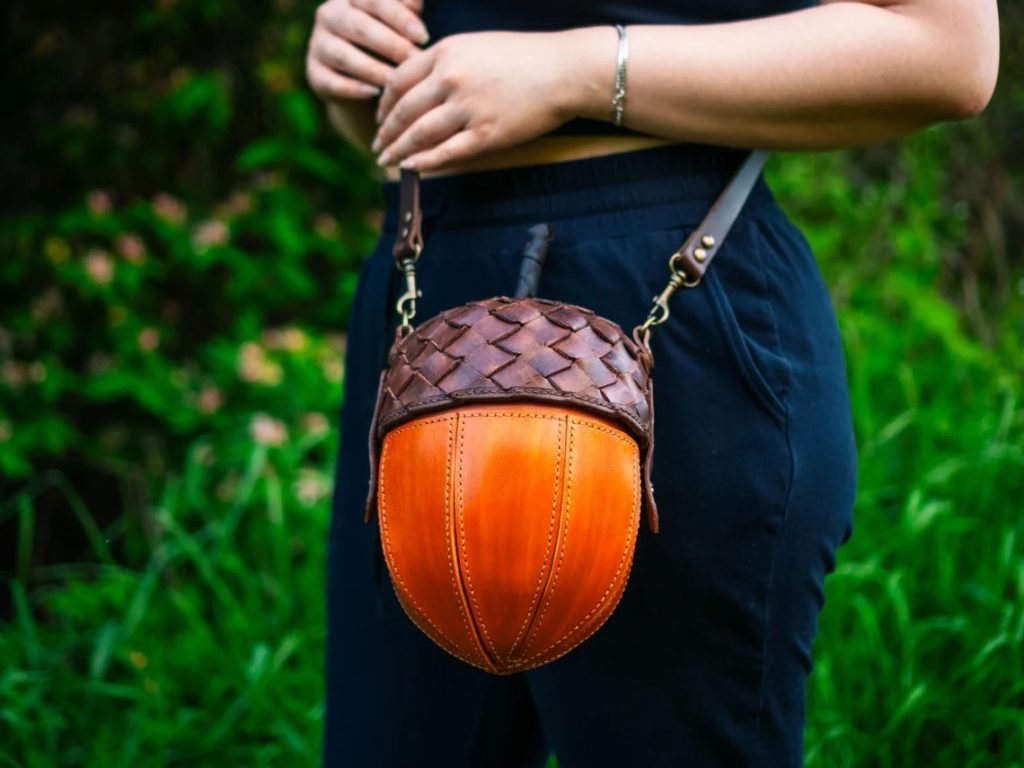 图片[1]-手工皮具图纸 橡子挎包pa062-皮艺果手工皮具图纸