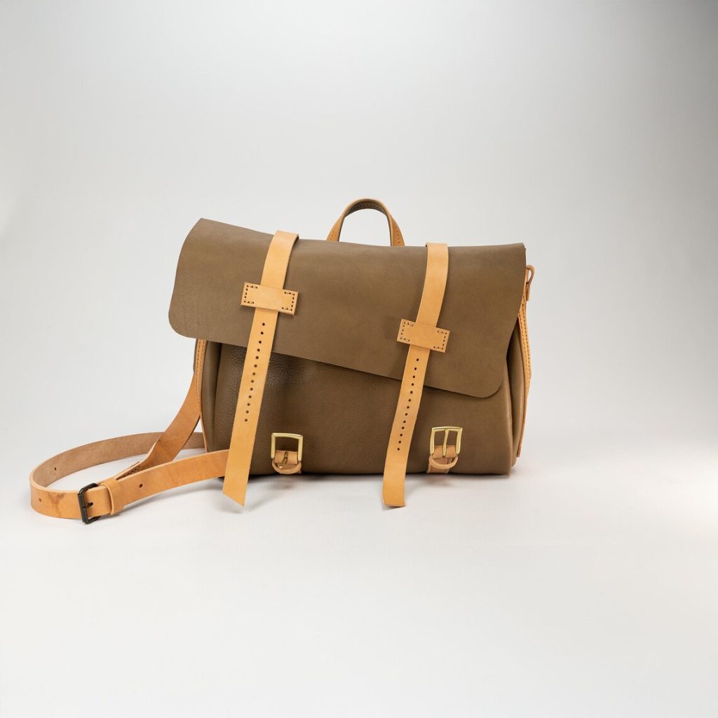 图片[1]-手工皮具图纸 翻盖挎包vp197-皮艺果手工皮具图纸