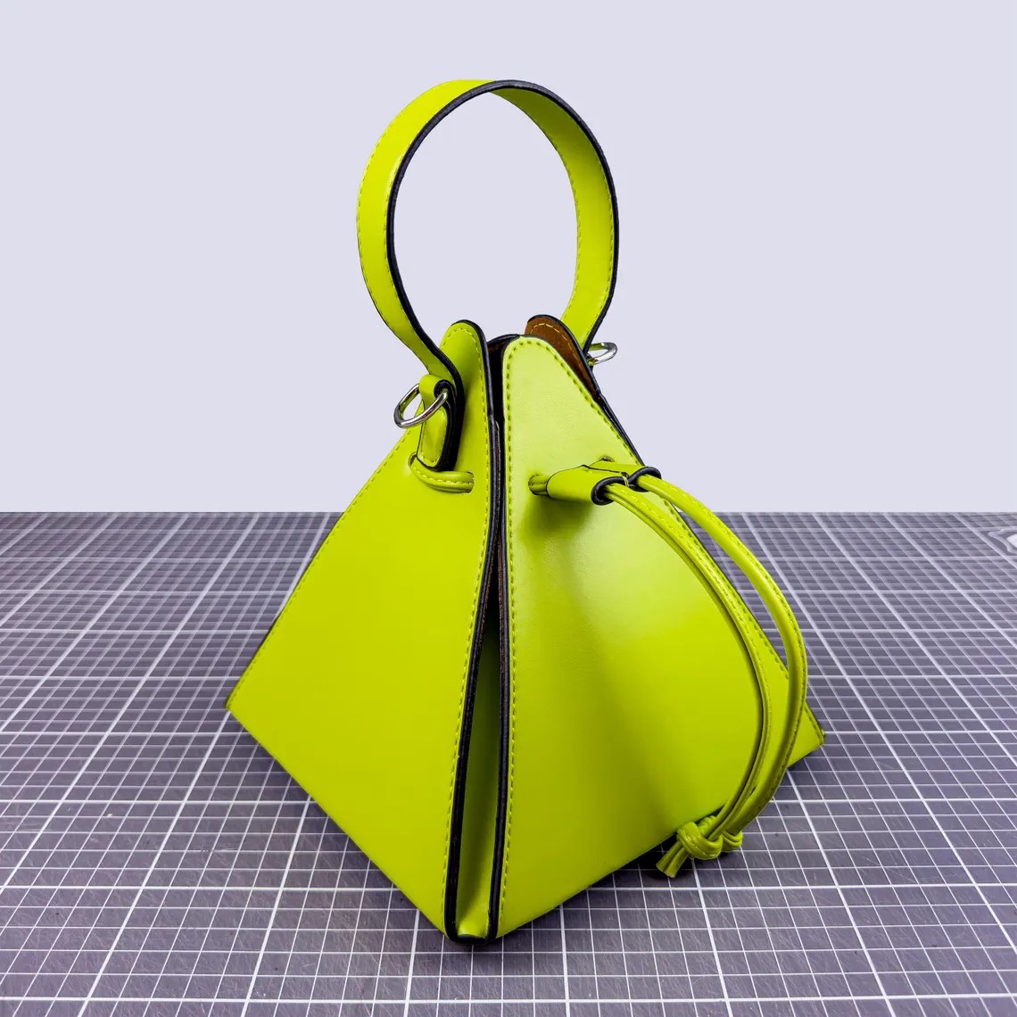 手工皮具图纸 三角包ro012-皮艺果手工皮具图纸