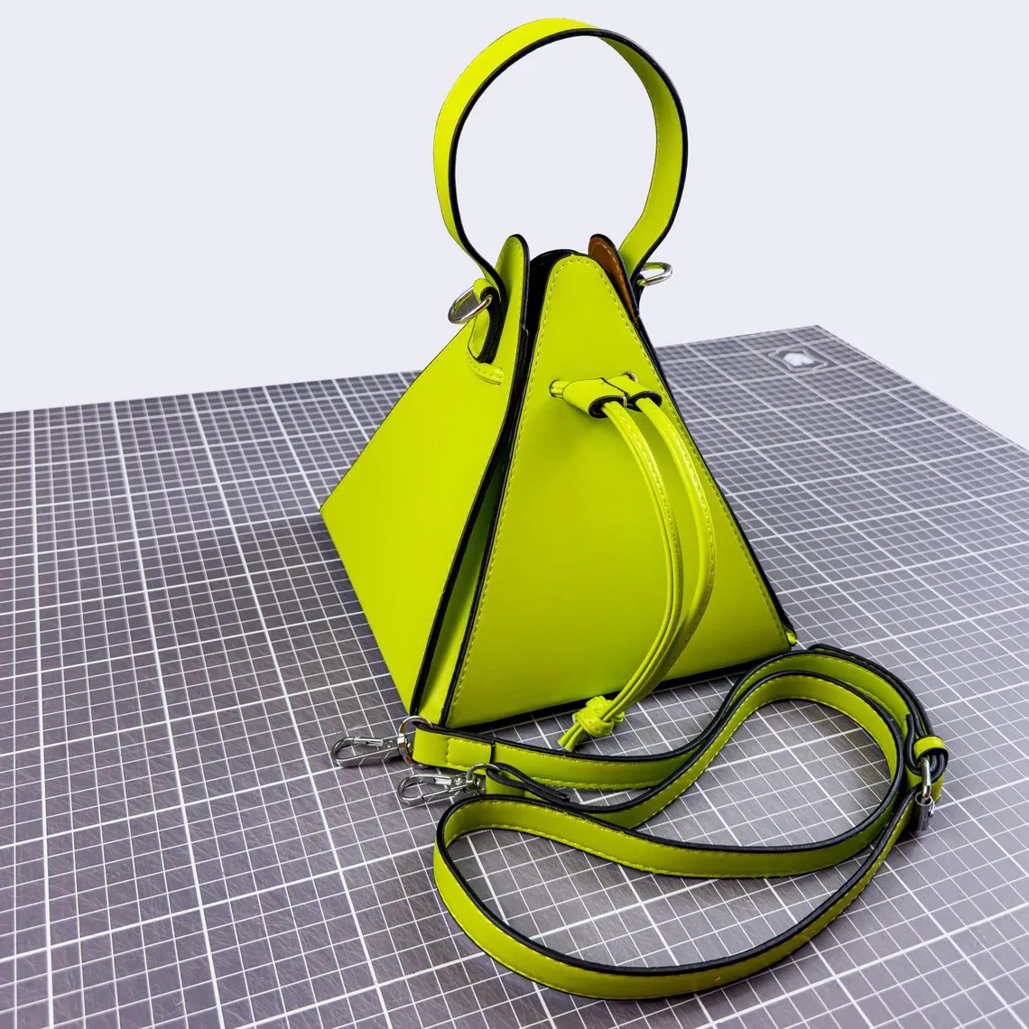 图片[2]-手工皮具图纸 三角包ro012-皮艺果手工皮具图纸