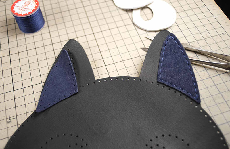 猫咪斜挎包制作过程-皮艺果手工皮具图纸