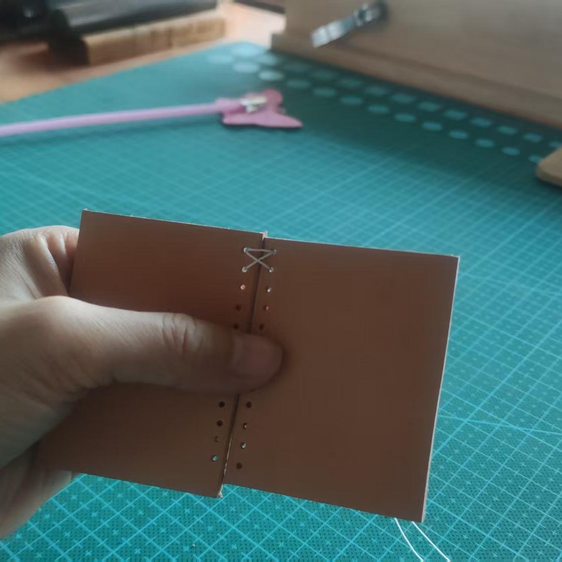 图片[6]-皮革十字缝线法 打造坚固的十字装饰缝线-DIY手工帖子圈子-皮具教程-皮艺果手工皮具图纸