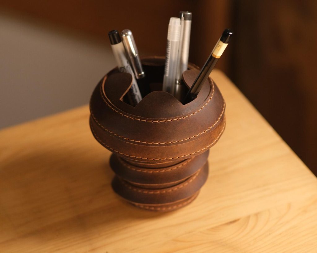 图片[1]-手工皮具图纸 十字螺丝笔筒ph016-皮艺果手工皮具图纸