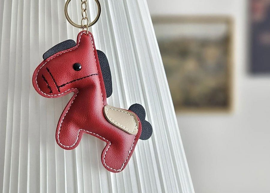 图片[2]-小马挂件-皮艺果手工皮具图纸